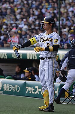 佐藤輝明のサムネイル